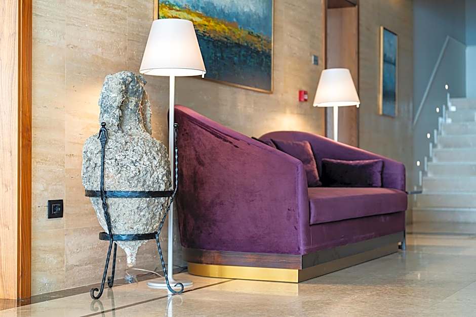 Hotel California by Aycon