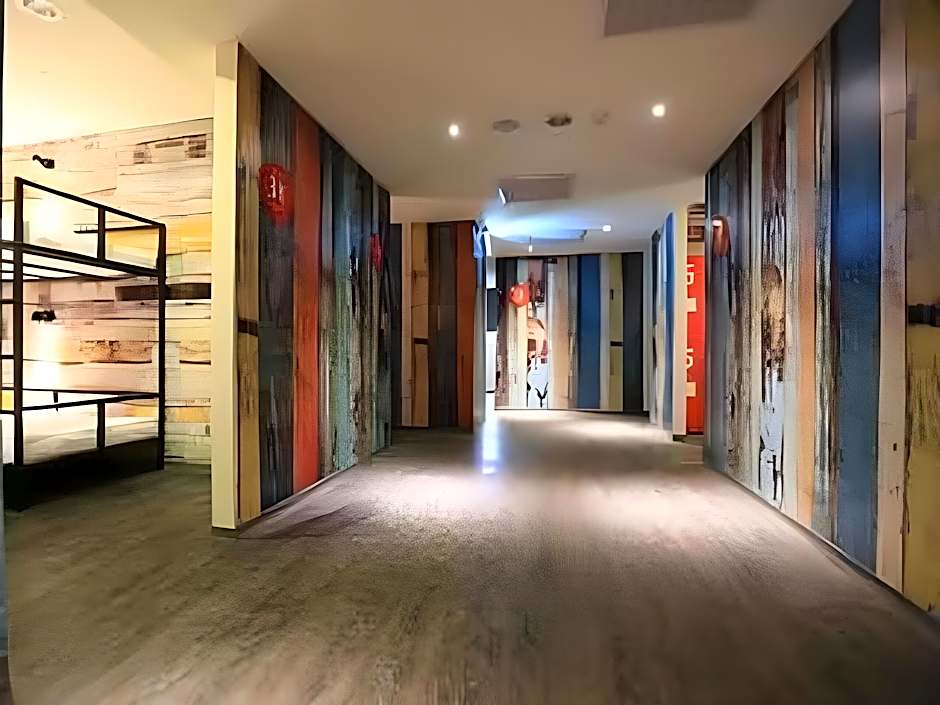 Chance Hotel