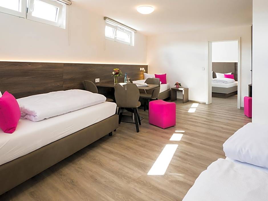 Hotel Lowen Garni - B&B