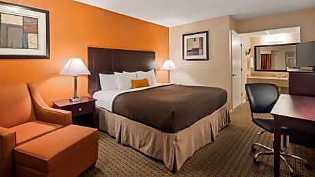 1 King Bed, Mobility Accessible, Communication Assistance, Roll In Shower, Non-Smoking, Continental 