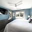 Long Beach Suites
