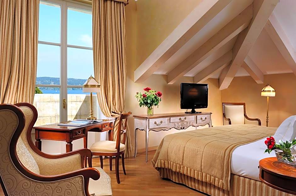 Photo 1 of 8 of Executive Suite