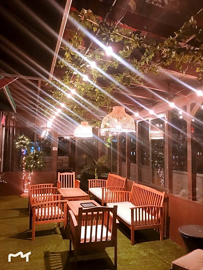 Madison LES Hotel