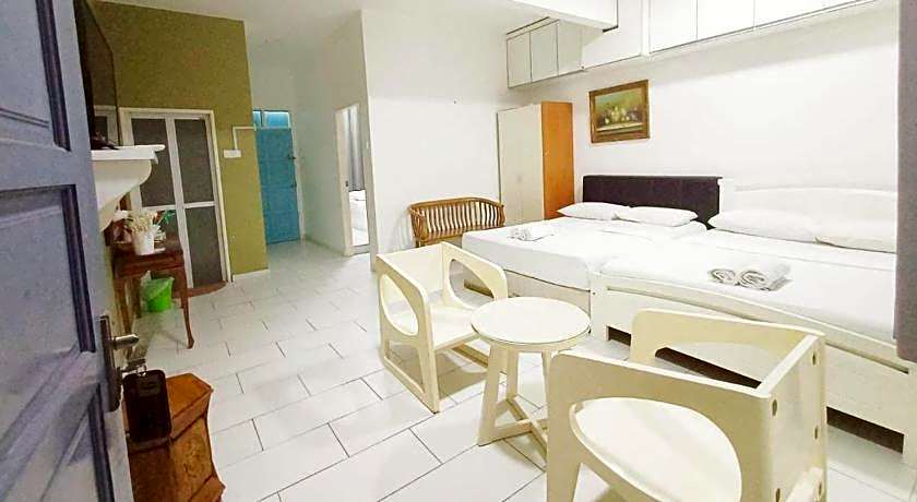 Aqil Beach Inn