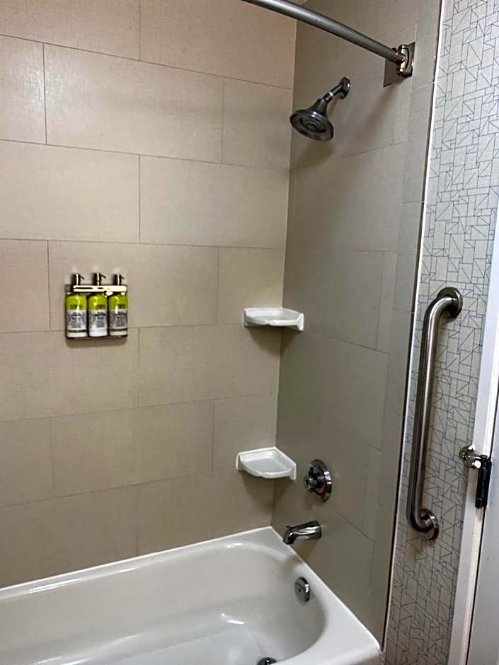 Holiday Inn Express & Suites Columbia-I-26 @ Harbison Blvd by IHG