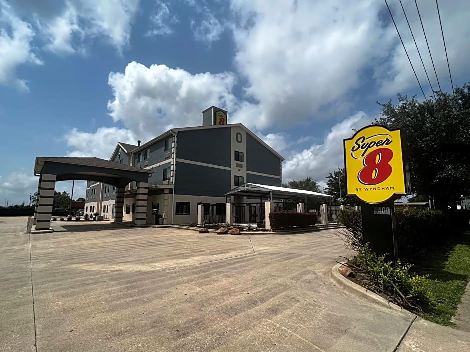 Super 8 by Wyndham Pasadena