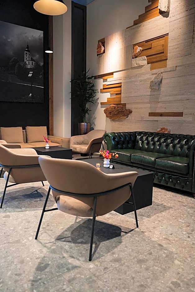 Hotel Lonca