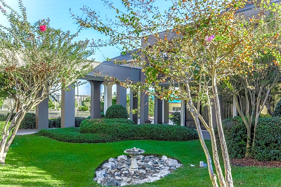 Red Lion Inn & Suites Hattiesburg