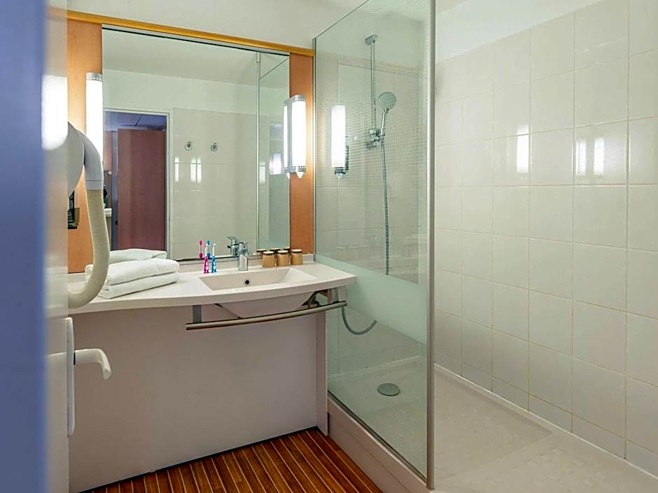 ibis Paris 17 Clichy-Batignolles Hotel