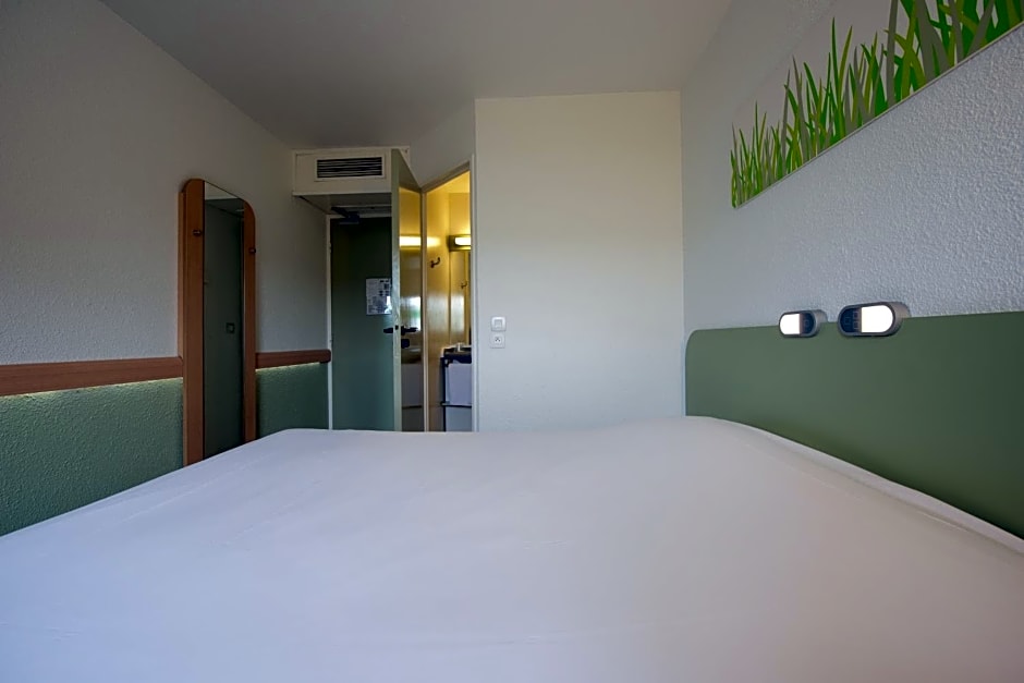 ibis budget Pau Lescar