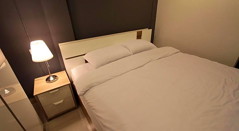 Napaville Huai Khwang Hostel