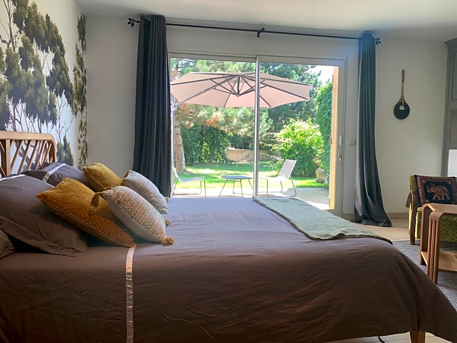 Chambre en Drôme Tropicale