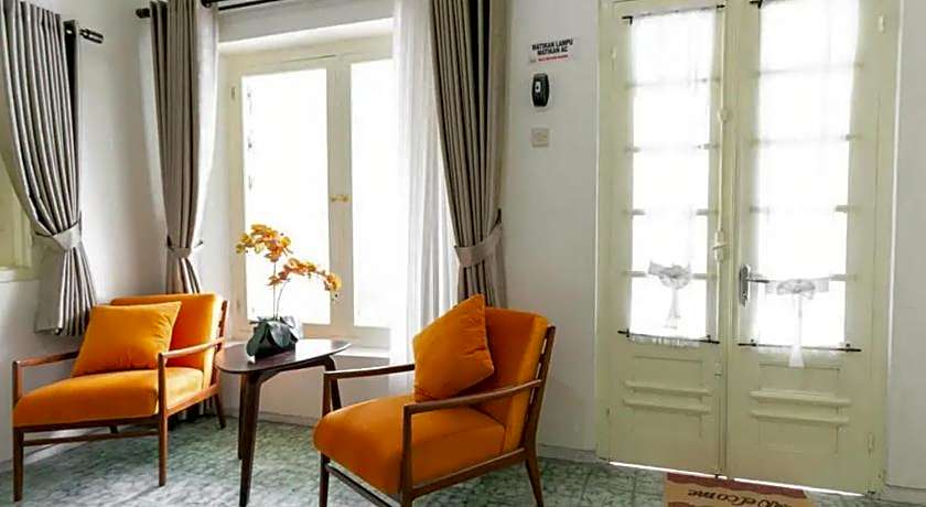 RedDoorz Syariah near Titik Nol Yogyakarta