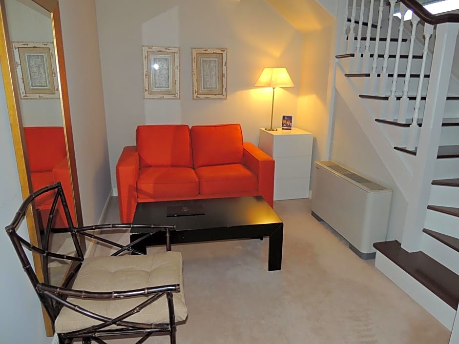 Castillo Del Bosque La Zoreda