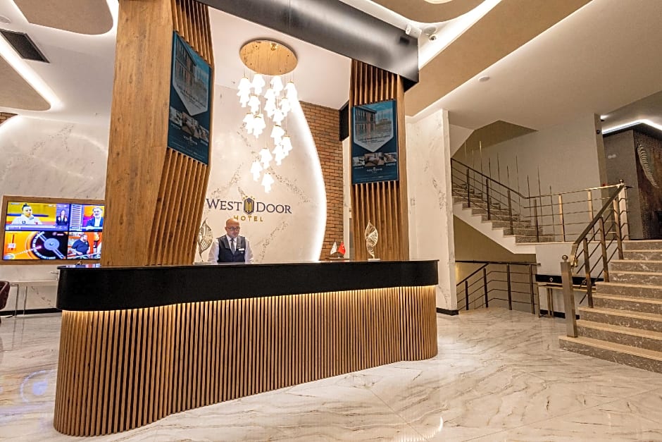 Westdoor Hotel