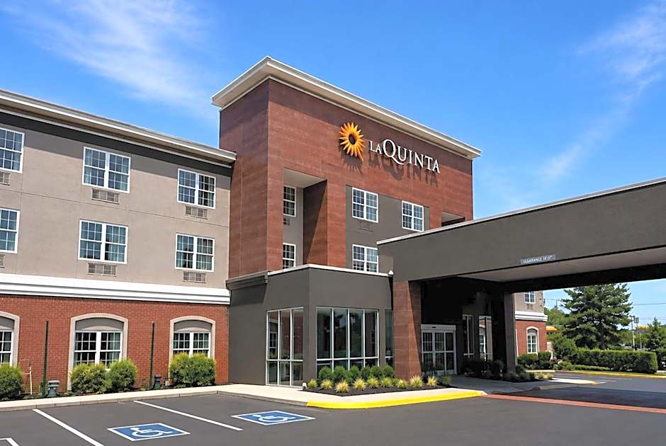 La Quinta Inn & Suites by Wyndam Knoxville West