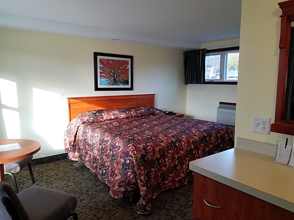 Black Hawk Motel & Suites