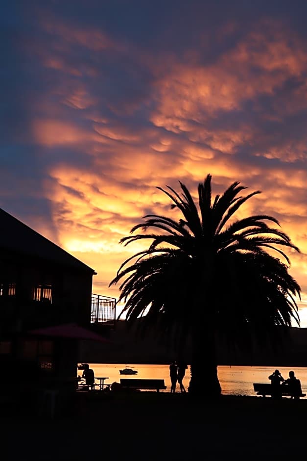 Akaroa Waterfront Motels