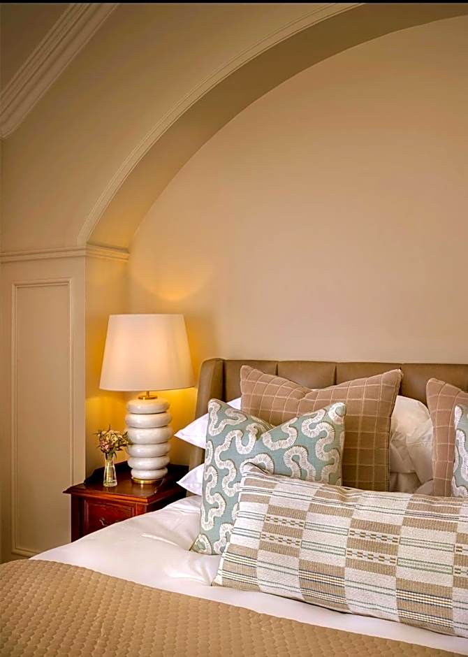 Butler Arms Hotel