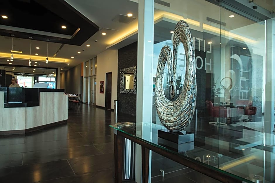 Lithio Hotel