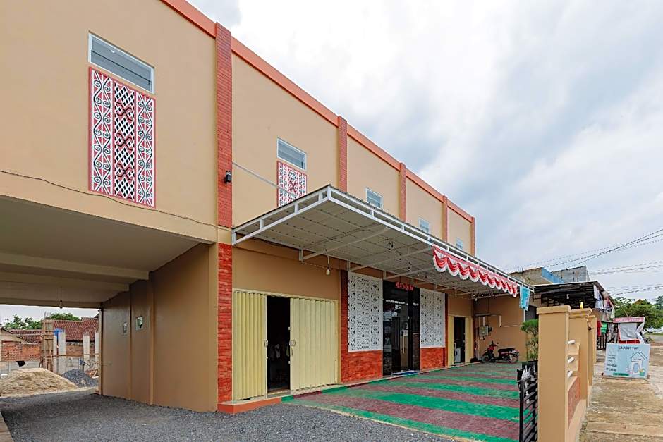 RedDoorz near Waterworld Lampung