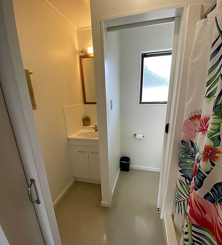 Opononi Lighthouse Motel