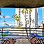 Pacific Terrace Hotel