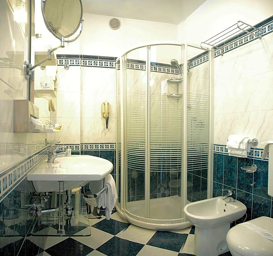 Hotel Savoy