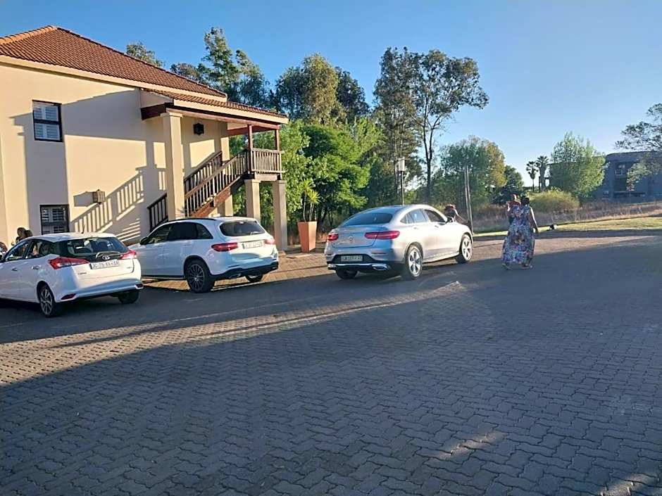 Emufuleni river logde