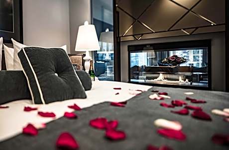 Superior King Suite