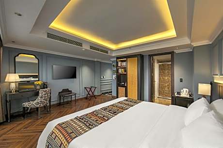 Executive Room with Mountain View