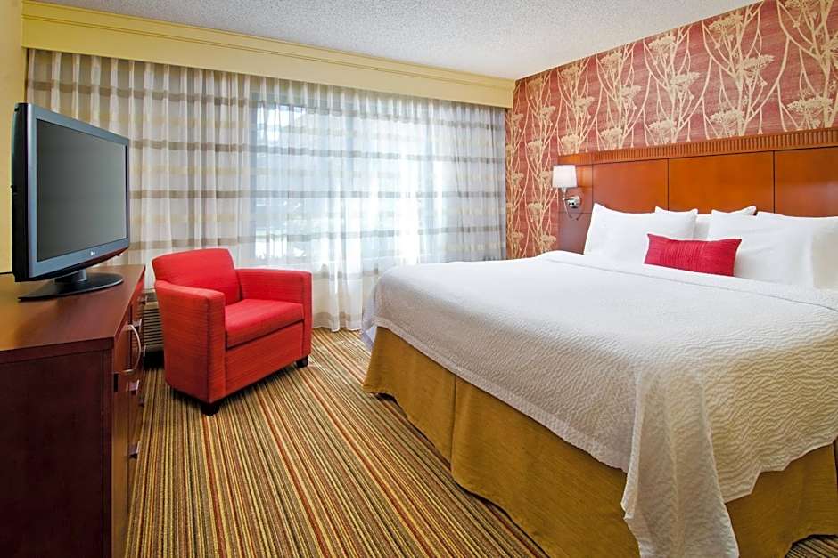 Courtyard by Marriott Irvine John Wayne Airport/Orange County