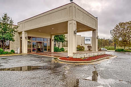 OYO Hotel Burlington South