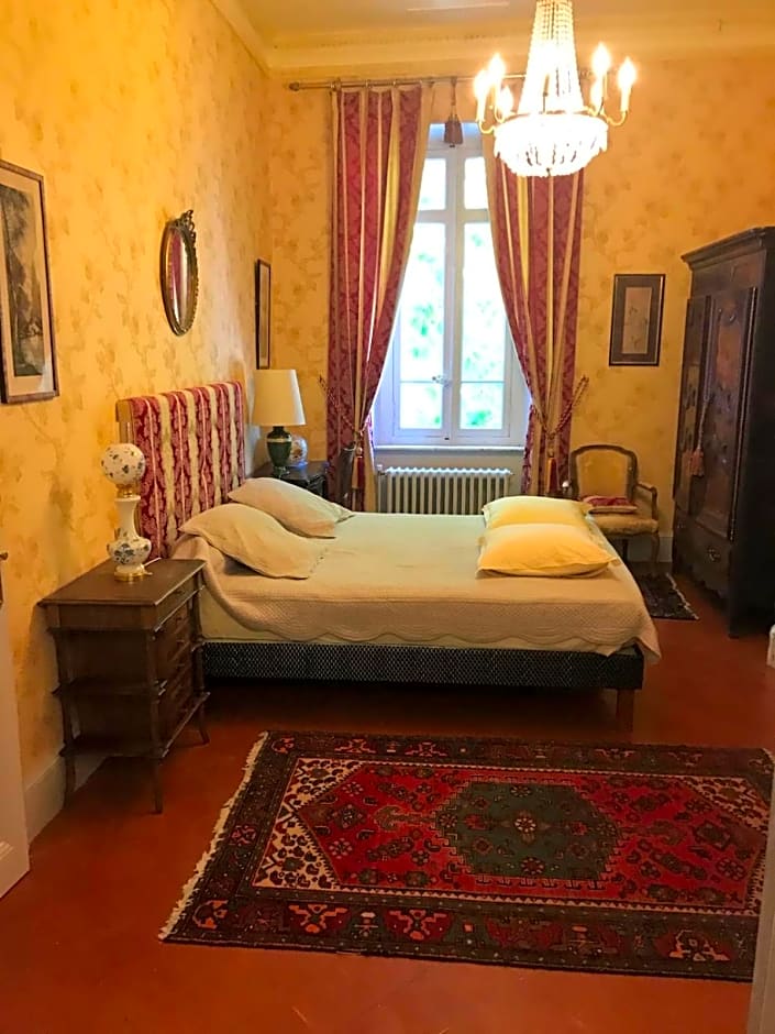 Chateau Des Fontaines – Canet, NY