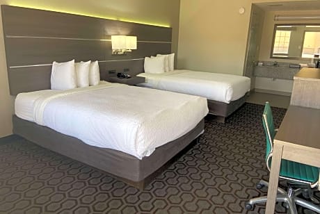 Queen Room with Two Queen Beds - Non-Smoking