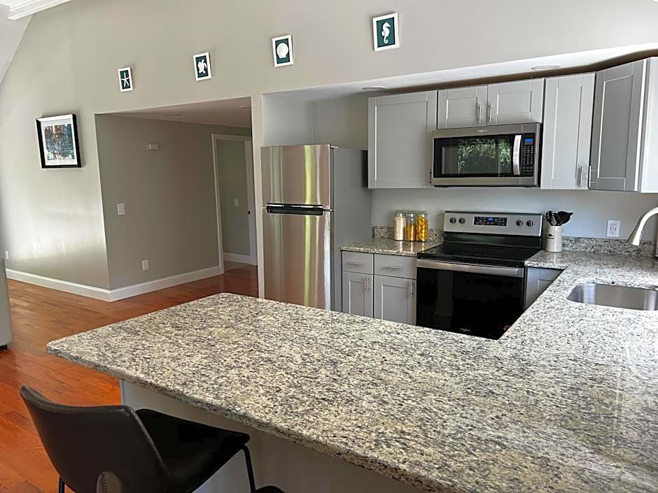 Captains Quarters Motel & Conference Center