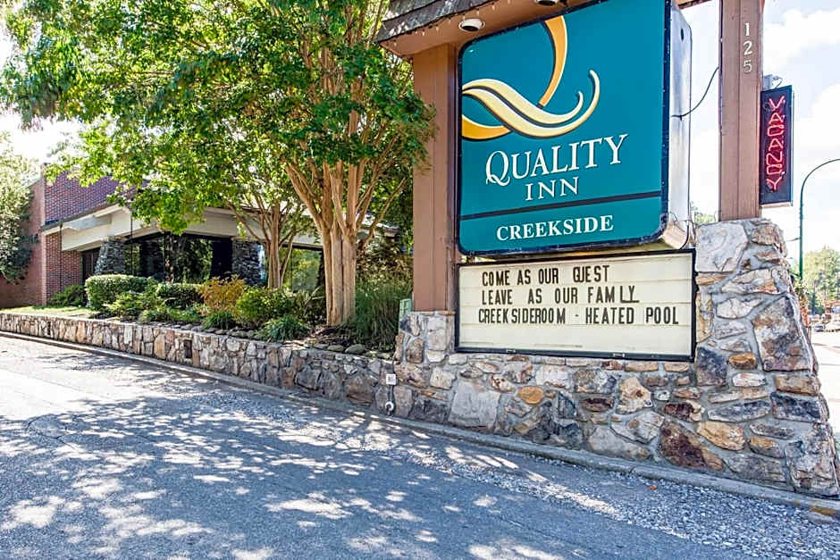 Quality Inn Creekside - Downtown Gatlinburg