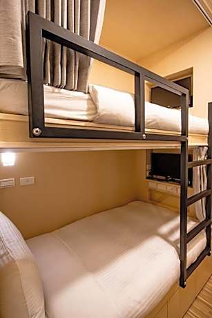 Twin Room with Private Bathroom