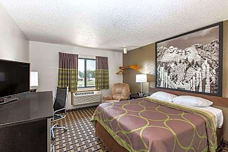 1 Queen Bed, Accessible Room, Non-Smoking