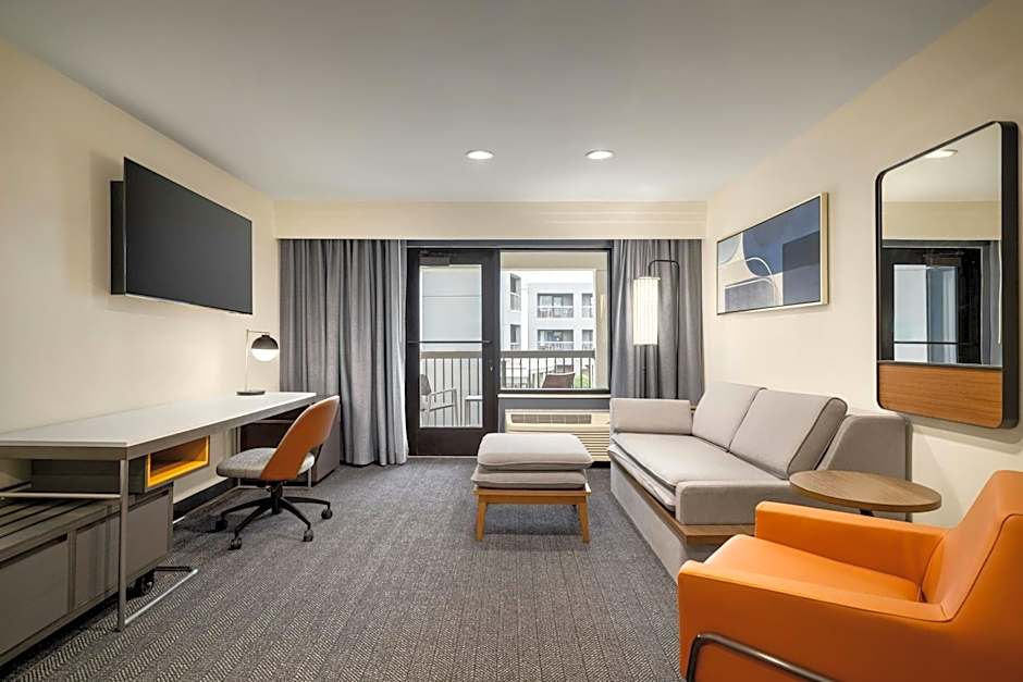 Courtyard by Marriott Fargo Moorhead, MN