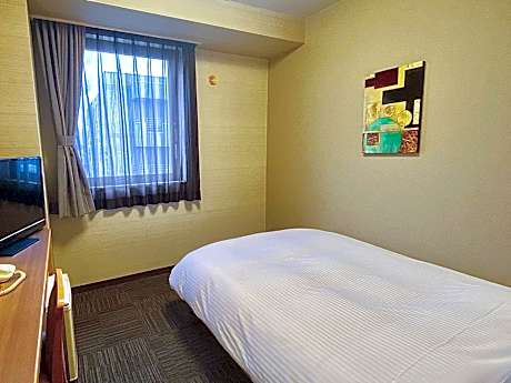 Single Room - Non-Smoking