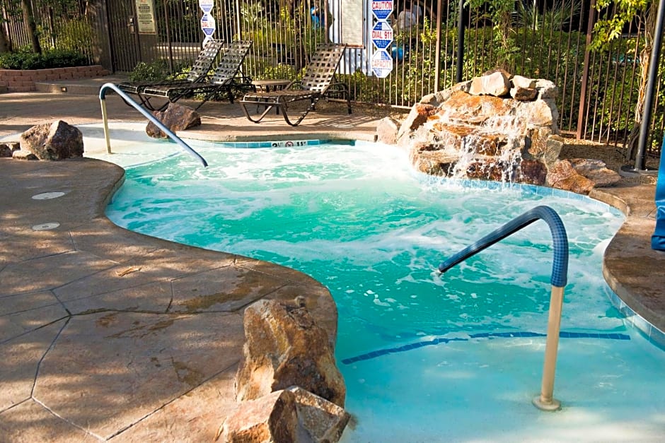 Tahiti Village Resort & Spa