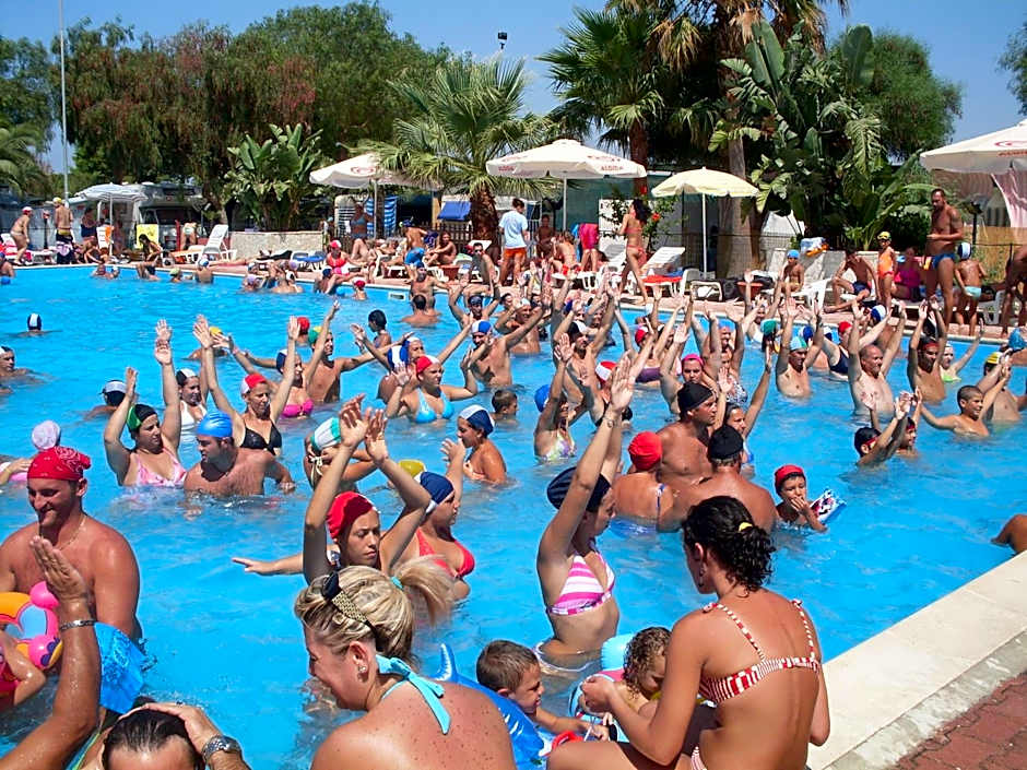 Kamemi Village & Camping