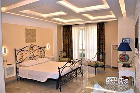 Luxury Triple Room