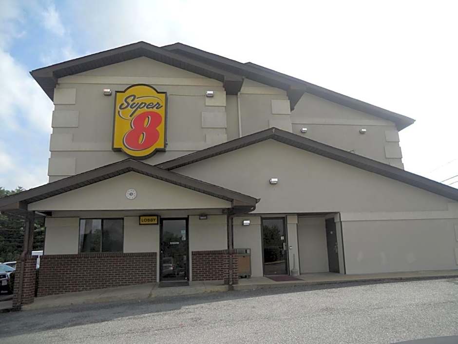 Super 8 by Wyndham Lexington VA