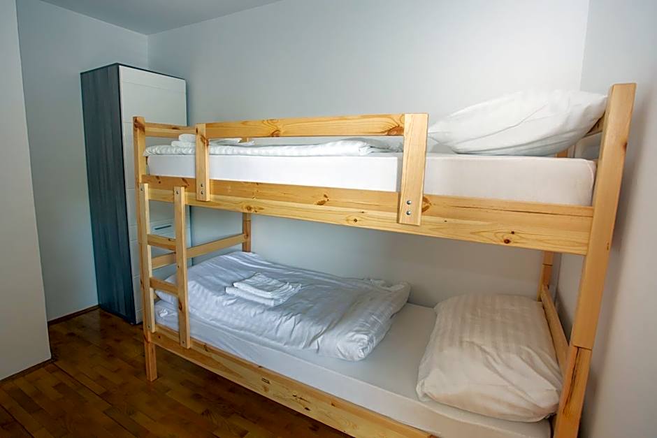 Hostel LakeBled