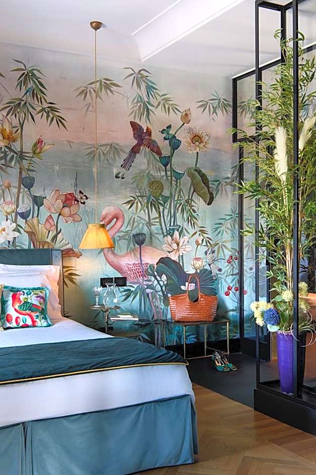 Velona's Jungle Luxury Suites