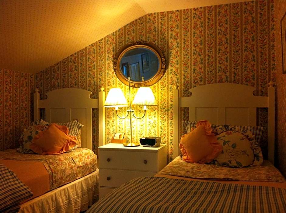 Photo 1 of 4 of Standard 2 Beds