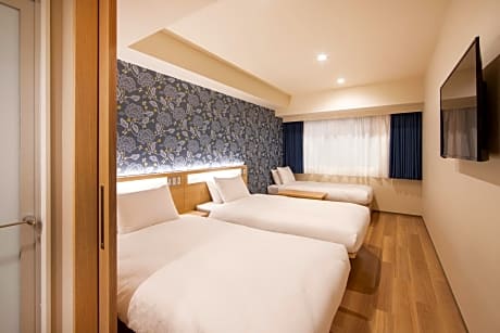 Standard Twin Room with Extra Bed