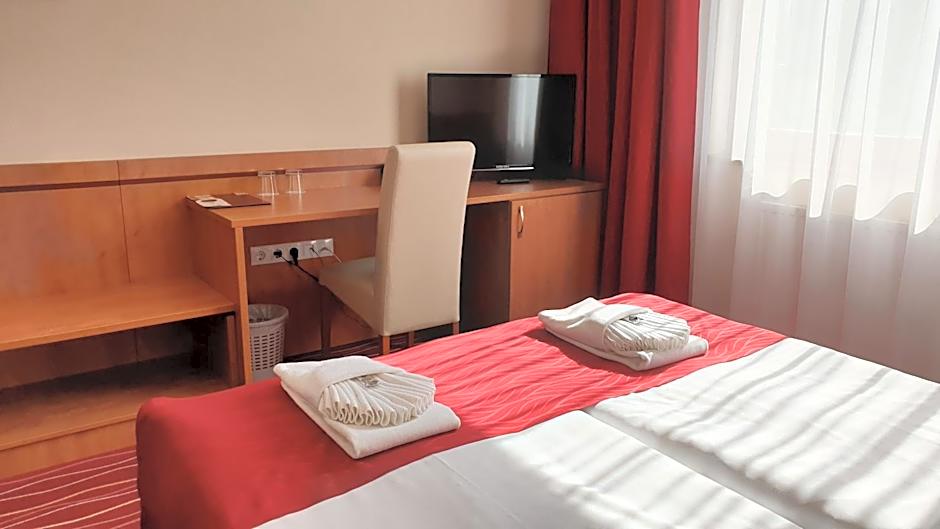 Diana Club Hotel